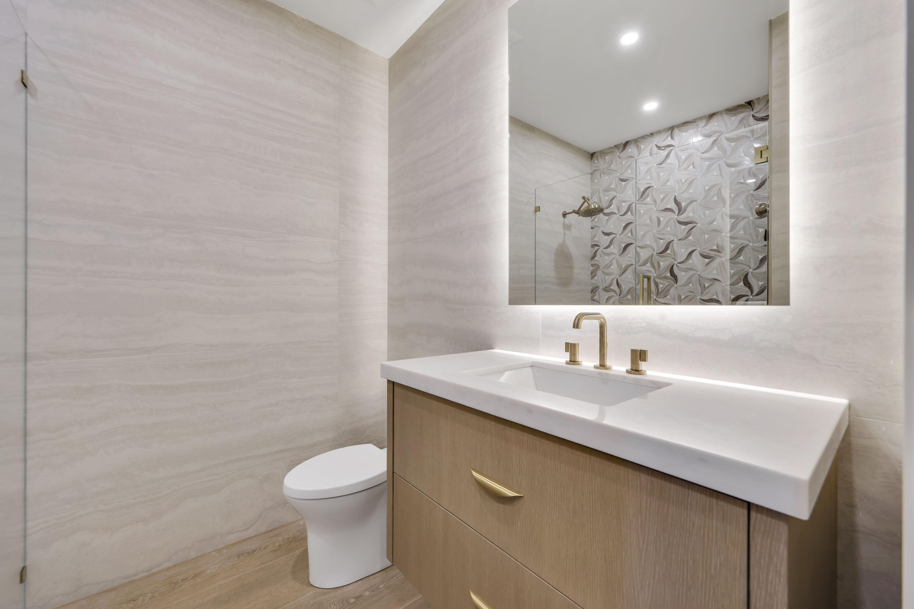 PAR CLUB CIRCLE UNIT 3 B VILLAGE OF GOLF ON AM-98 - Residential