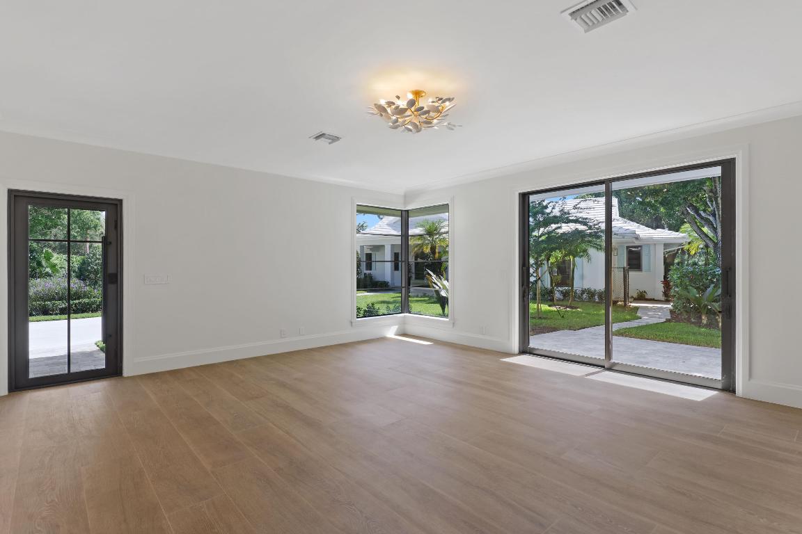 PAR CLUB CIRCLE UNIT 3 B VILLAGE OF GOLF ON AM-98 - Residential