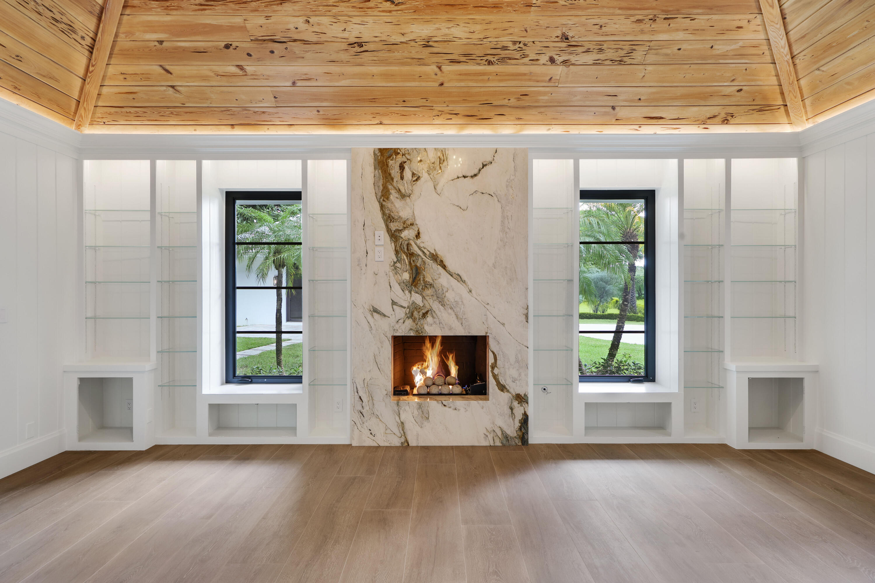 PAR CLUB CIRCLE UNIT 3 B VILLAGE OF GOLF ON AM-98 - Residential