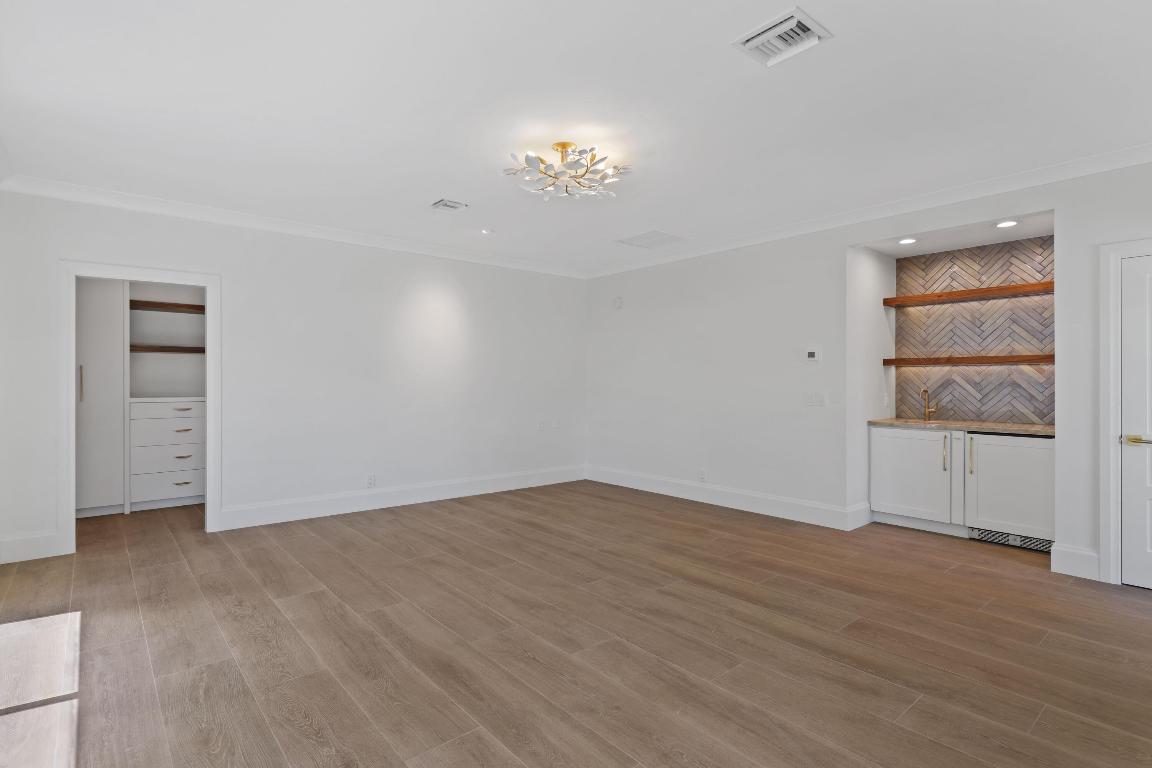 PAR CLUB CIRCLE UNIT 3 B VILLAGE OF GOLF ON AM-98 - Residential