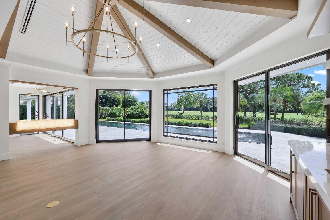 PAR CLUB CIRCLE UNIT 3 B VILLAGE OF GOLF ON AM-98 - Residential