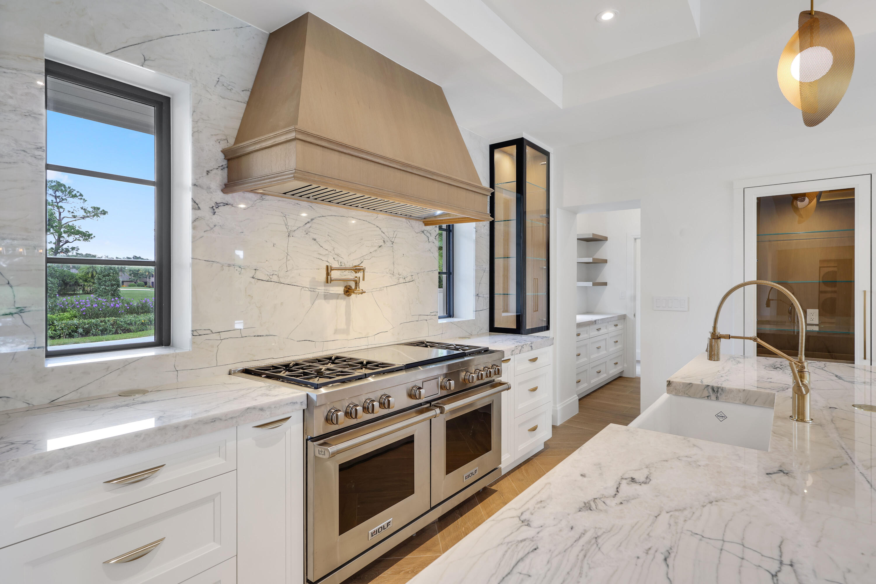 PAR CLUB CIRCLE UNIT 3 B VILLAGE OF GOLF ON AM-98 - Residential