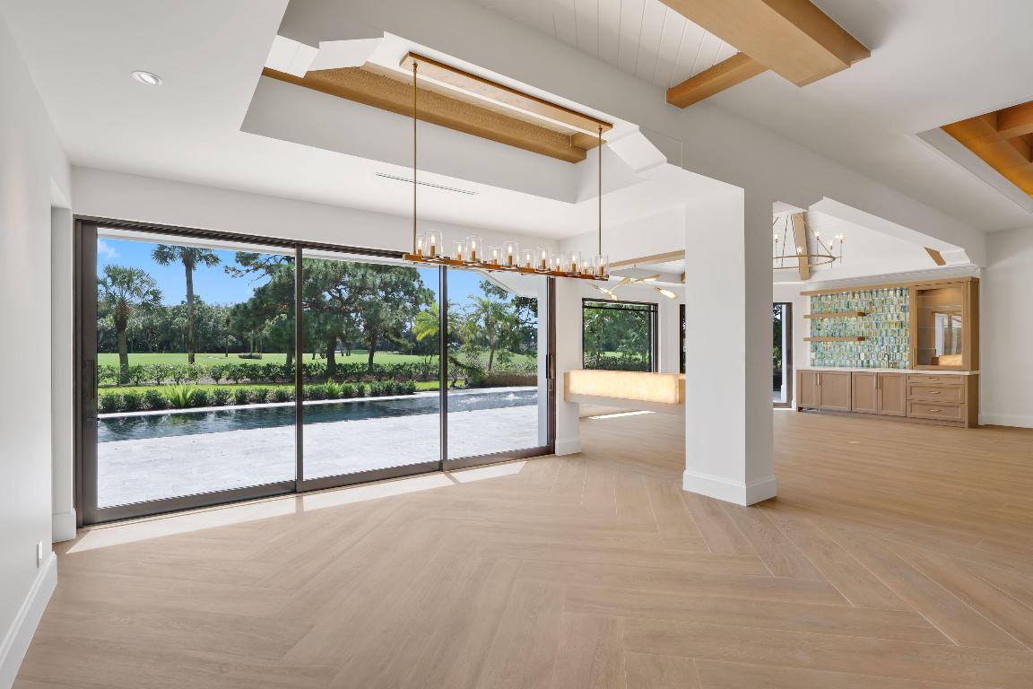 PAR CLUB CIRCLE UNIT 3 B VILLAGE OF GOLF ON AM-98 - Residential