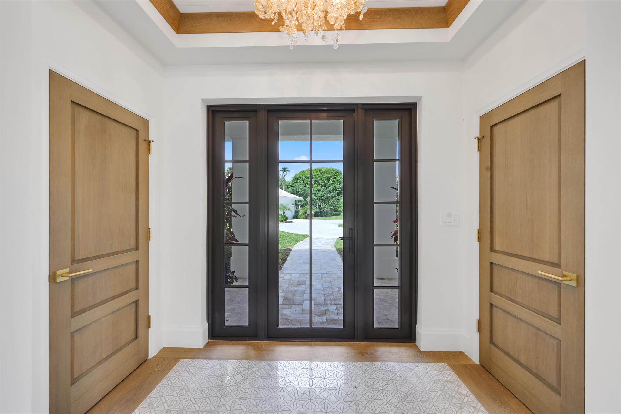 PAR CLUB CIRCLE UNIT 3 B - Residential