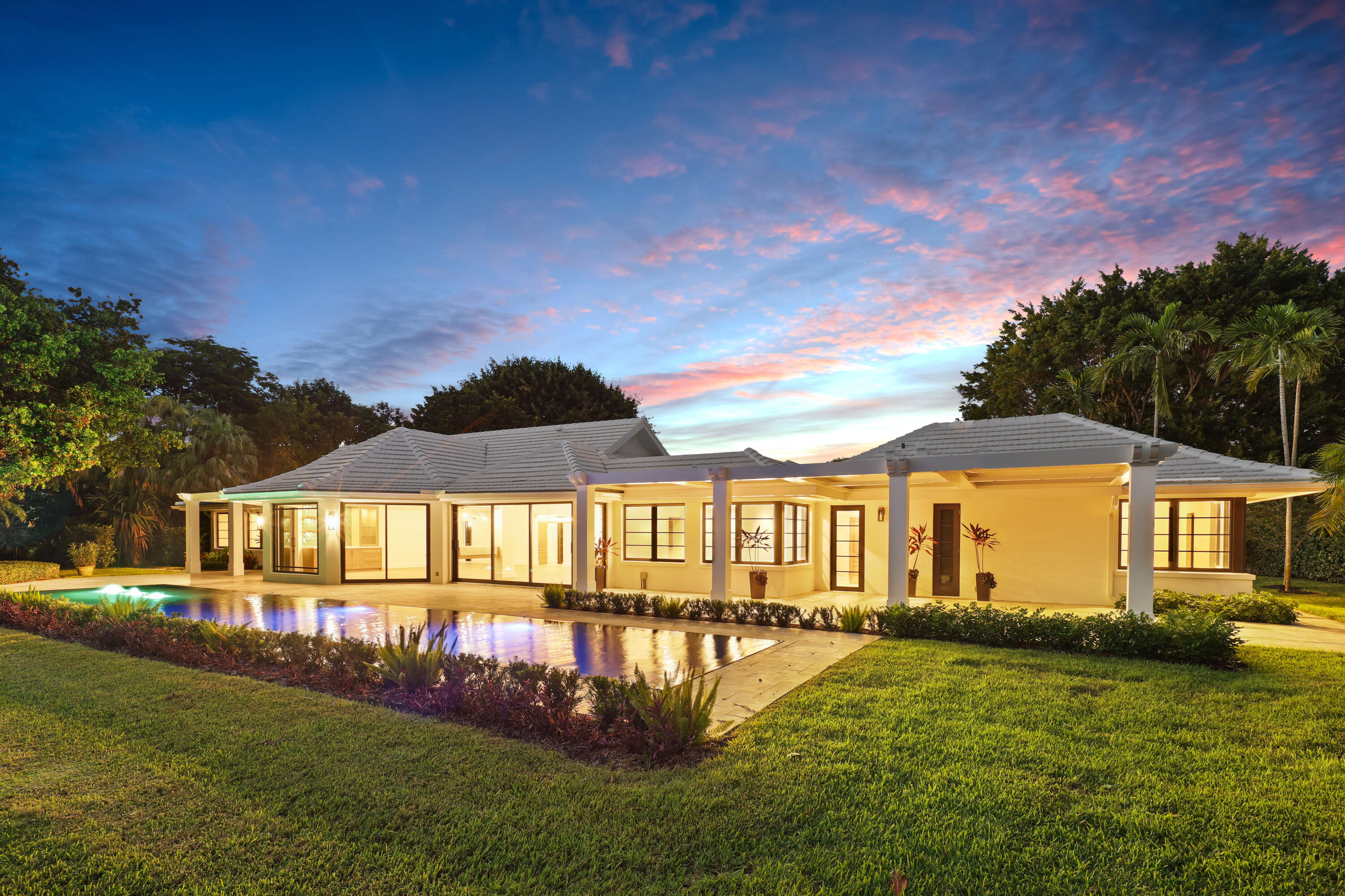 PAR CLUB CIRCLE UNIT 3 B VILLAGE OF GOLF ON AM-98 - Residential