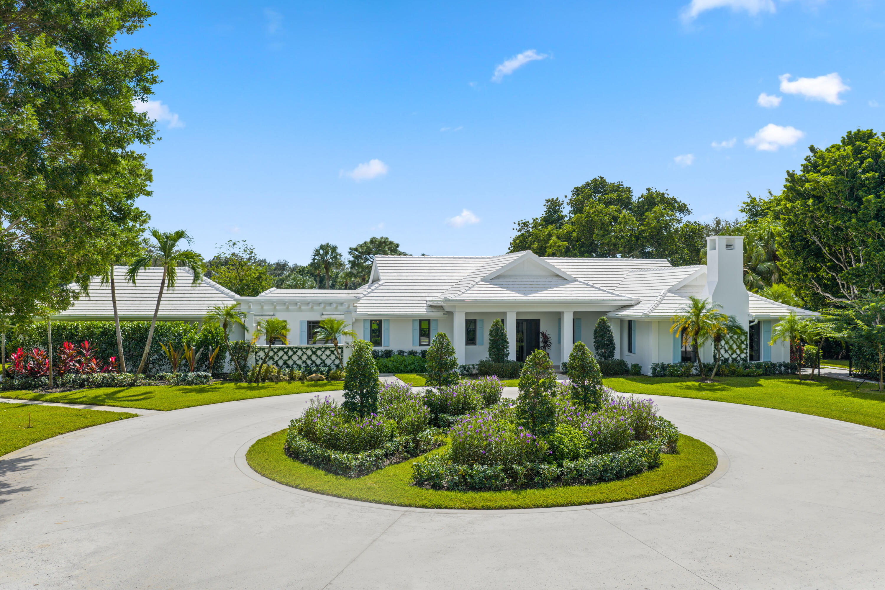 PAR CLUB CIRCLE UNIT 3 B VILLAGE OF GOLF ON AM-98 - Residential