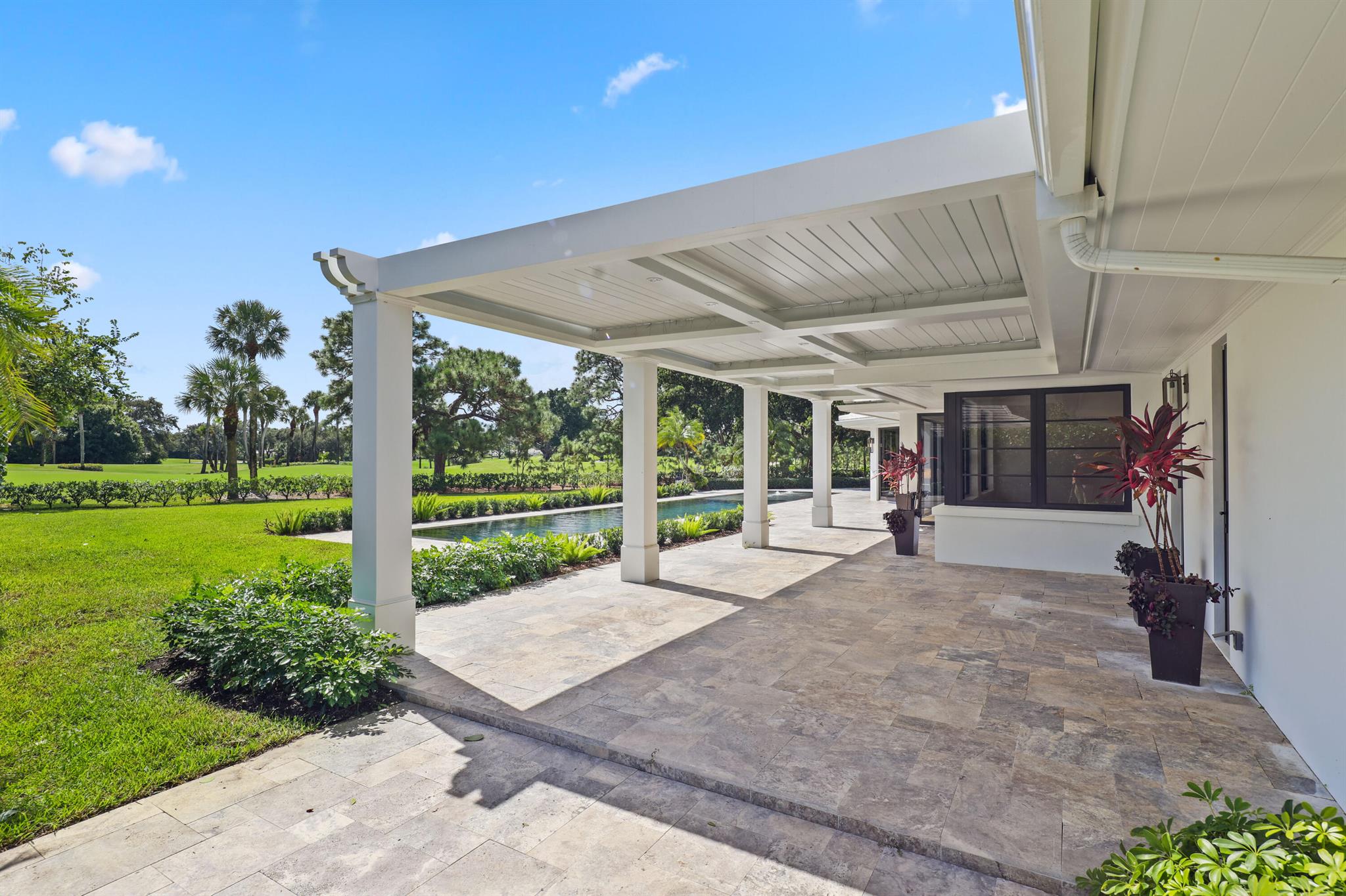 PAR CLUB CIRCLE UNIT 3 B - Residential