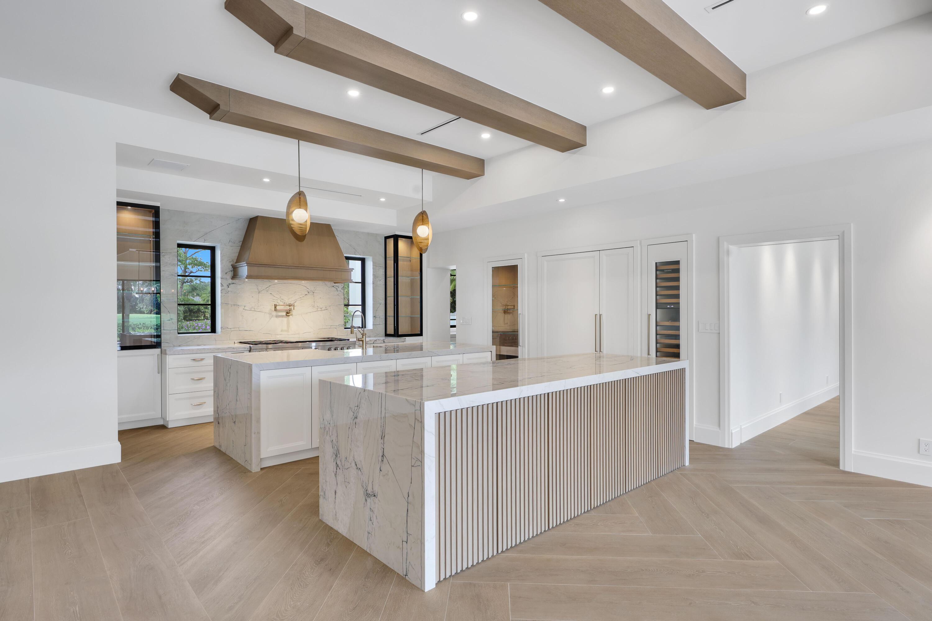 PAR CLUB CIRCLE UNIT 3 B VILLAGE OF GOLF ON AM-98 - Residential