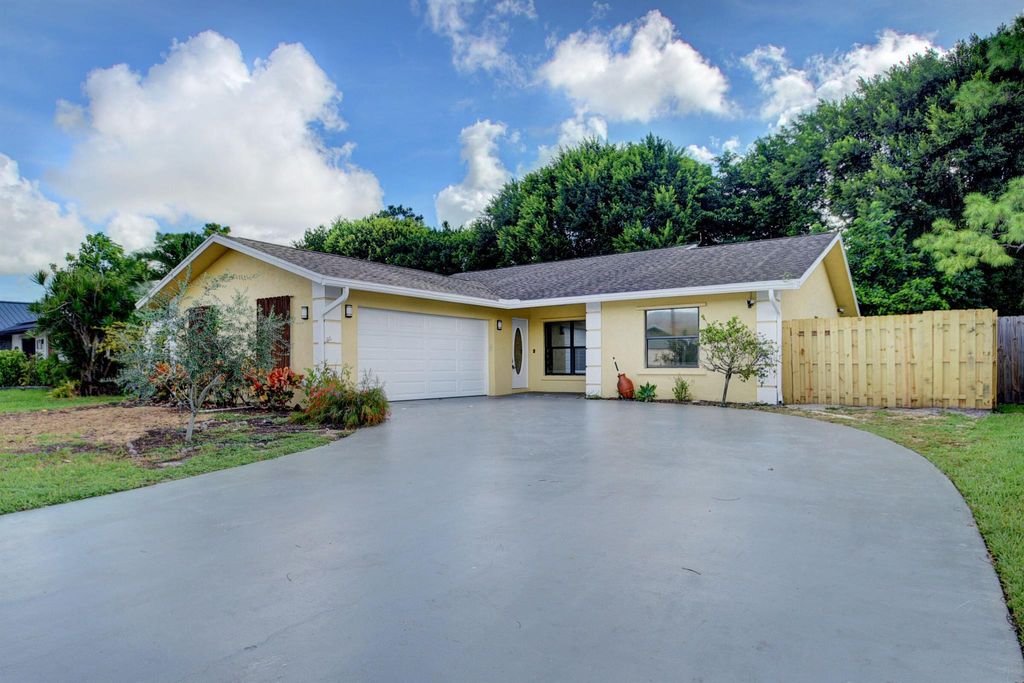 Photo of 6170 Serene Run, Lake Worth, FL 33463 (MLS # R11099366)