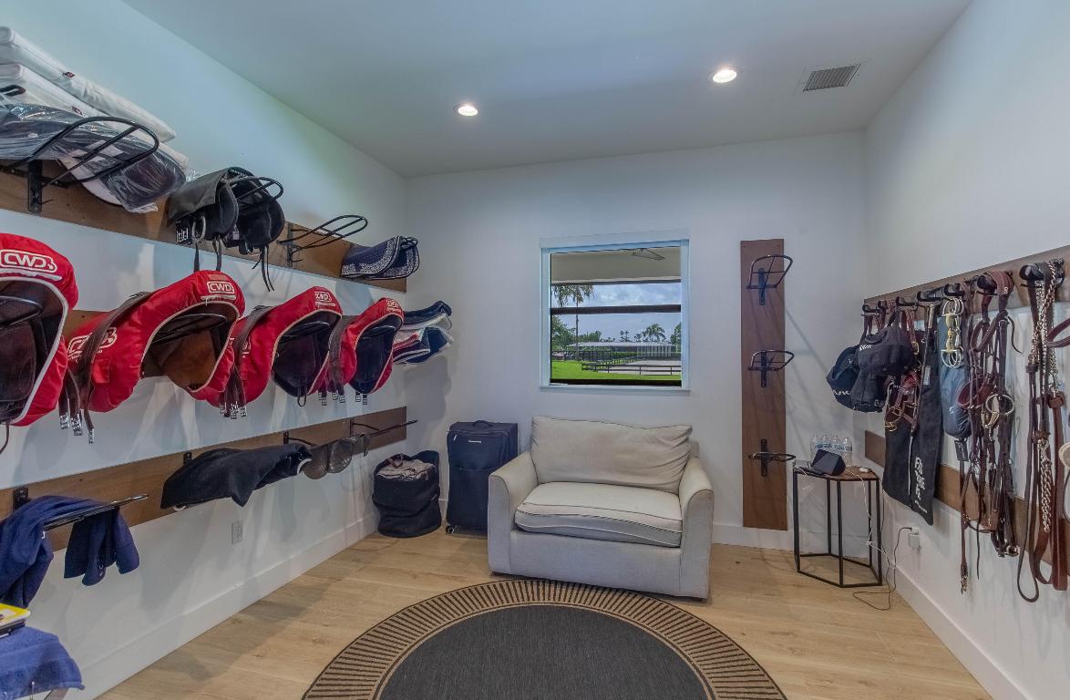 SADDLE TRAIL PARK OF WELLINGTON - Land