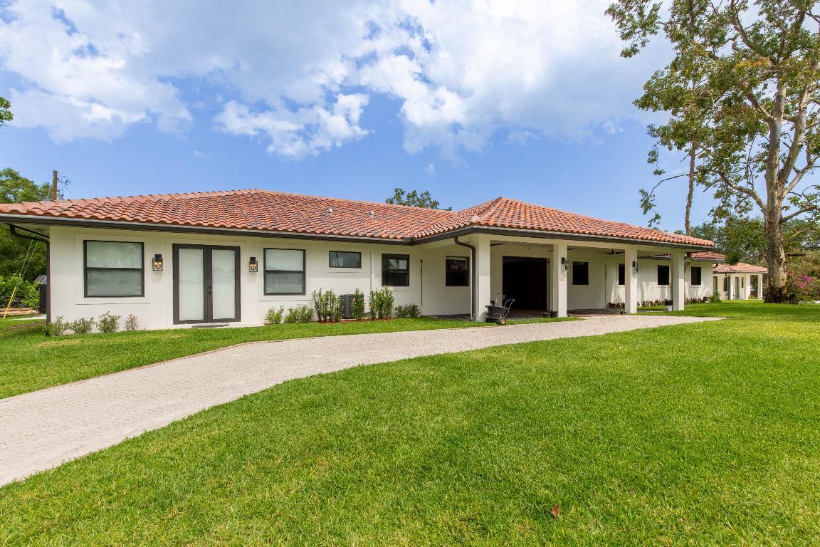 SADDLE TRAIL PARK OF WELLINGTON - Land