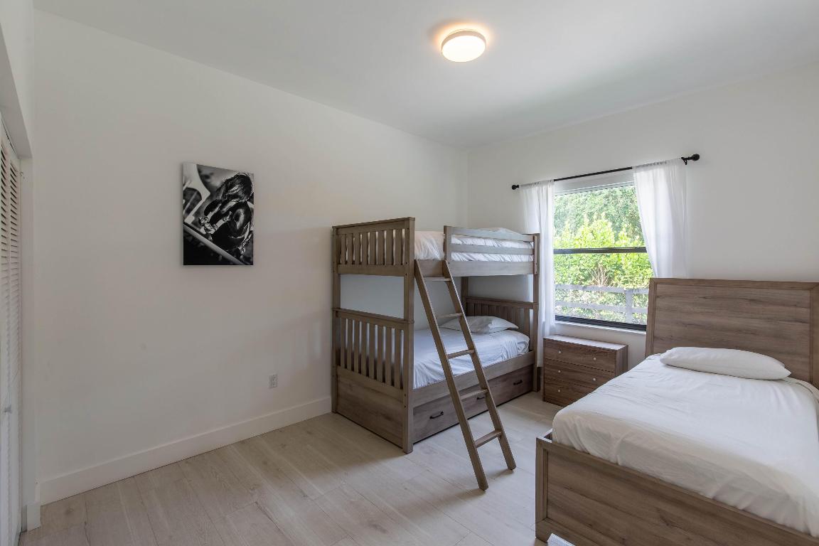 SADDLE TRAIL PARK OF WELLINGTON - Land