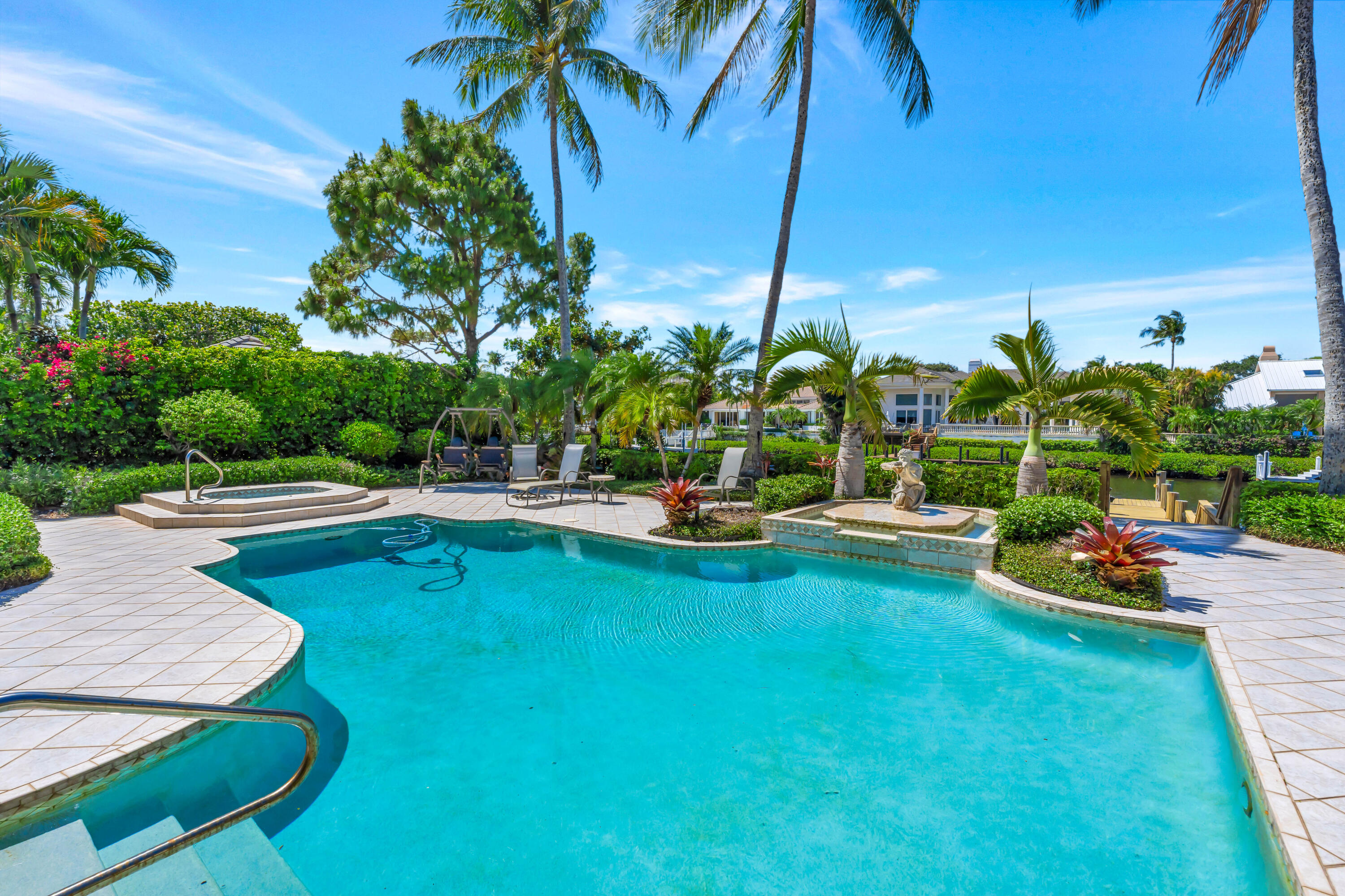Admirals Cove - Residential