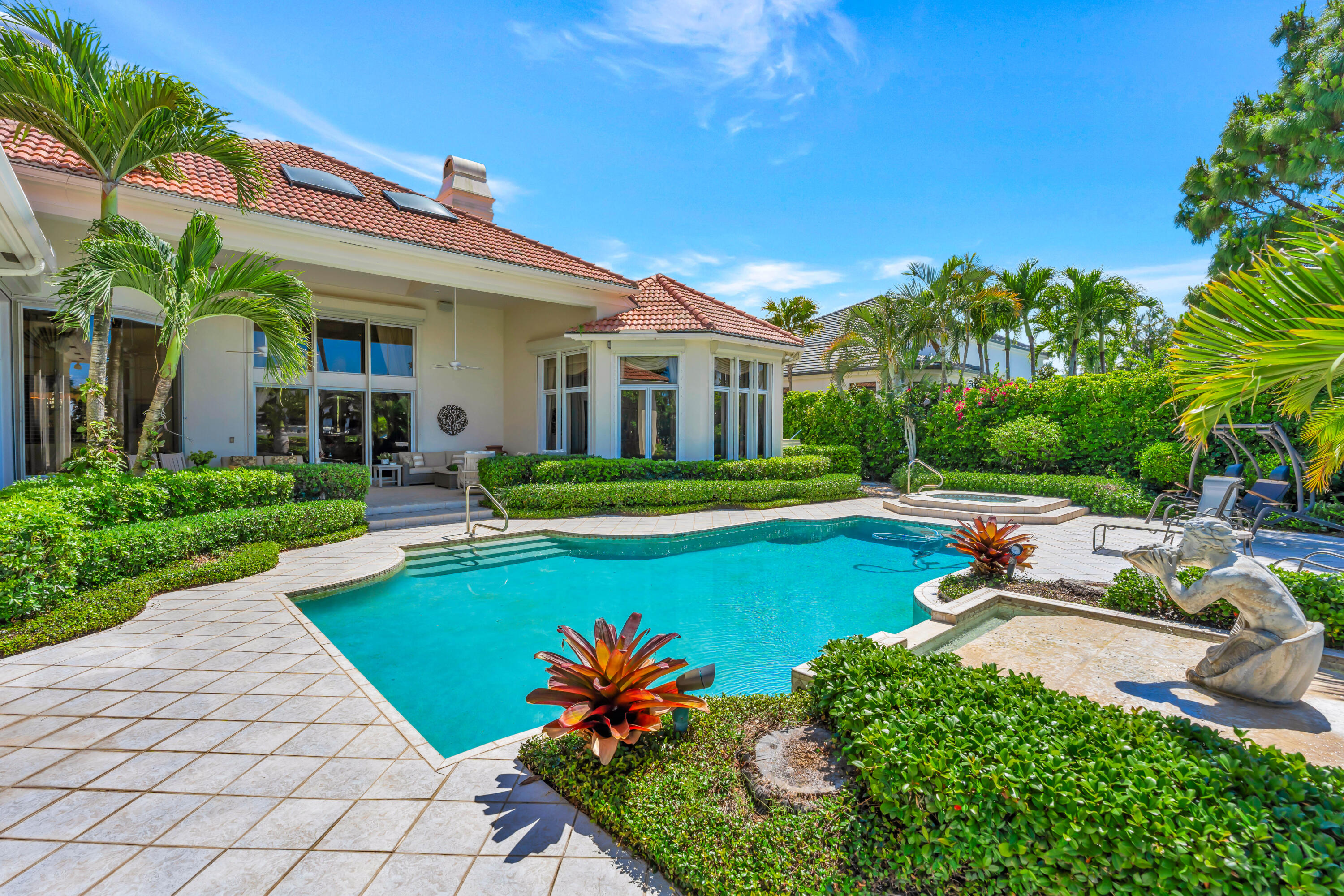 Admirals Cove - Residential