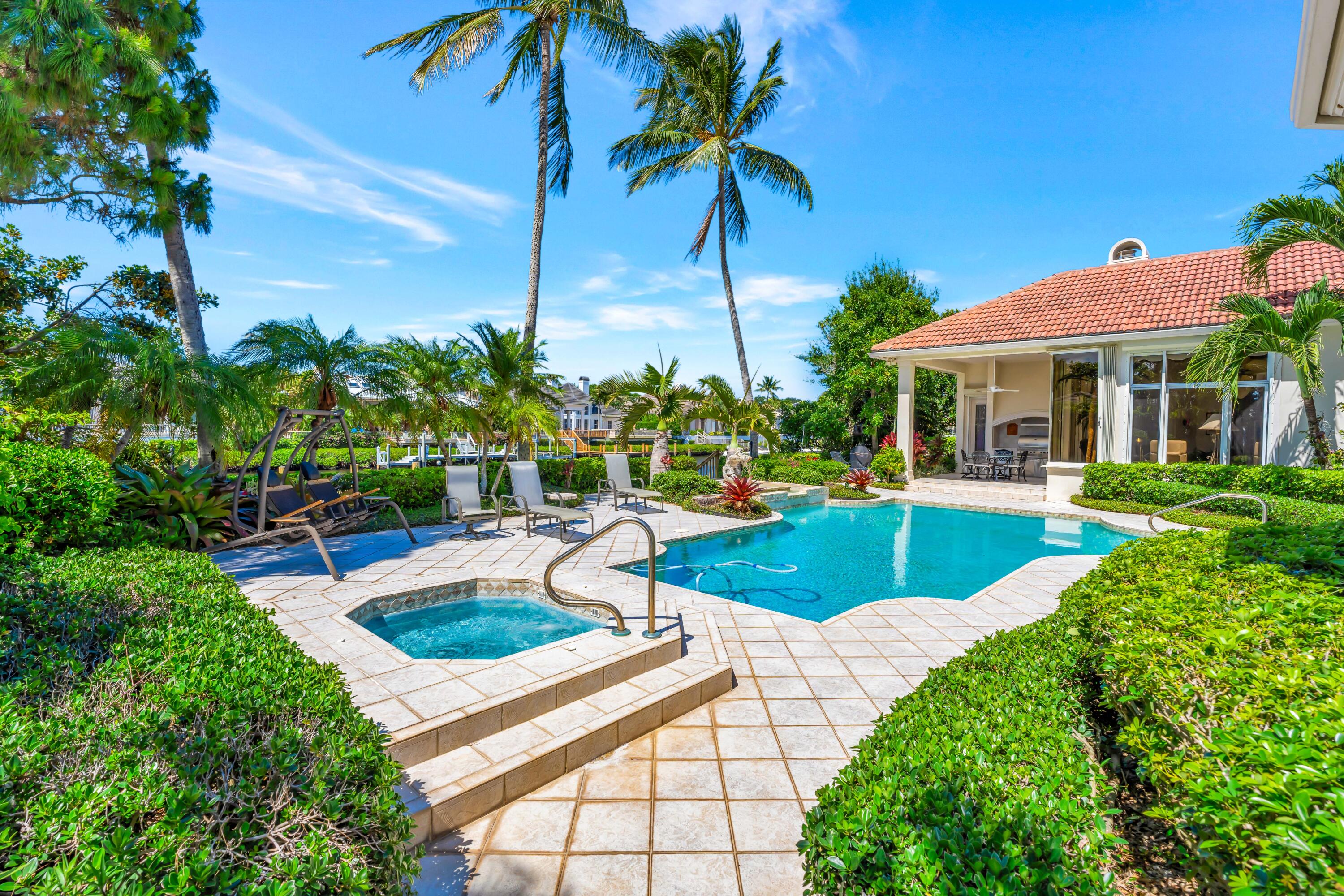 Admirals Cove - Residential