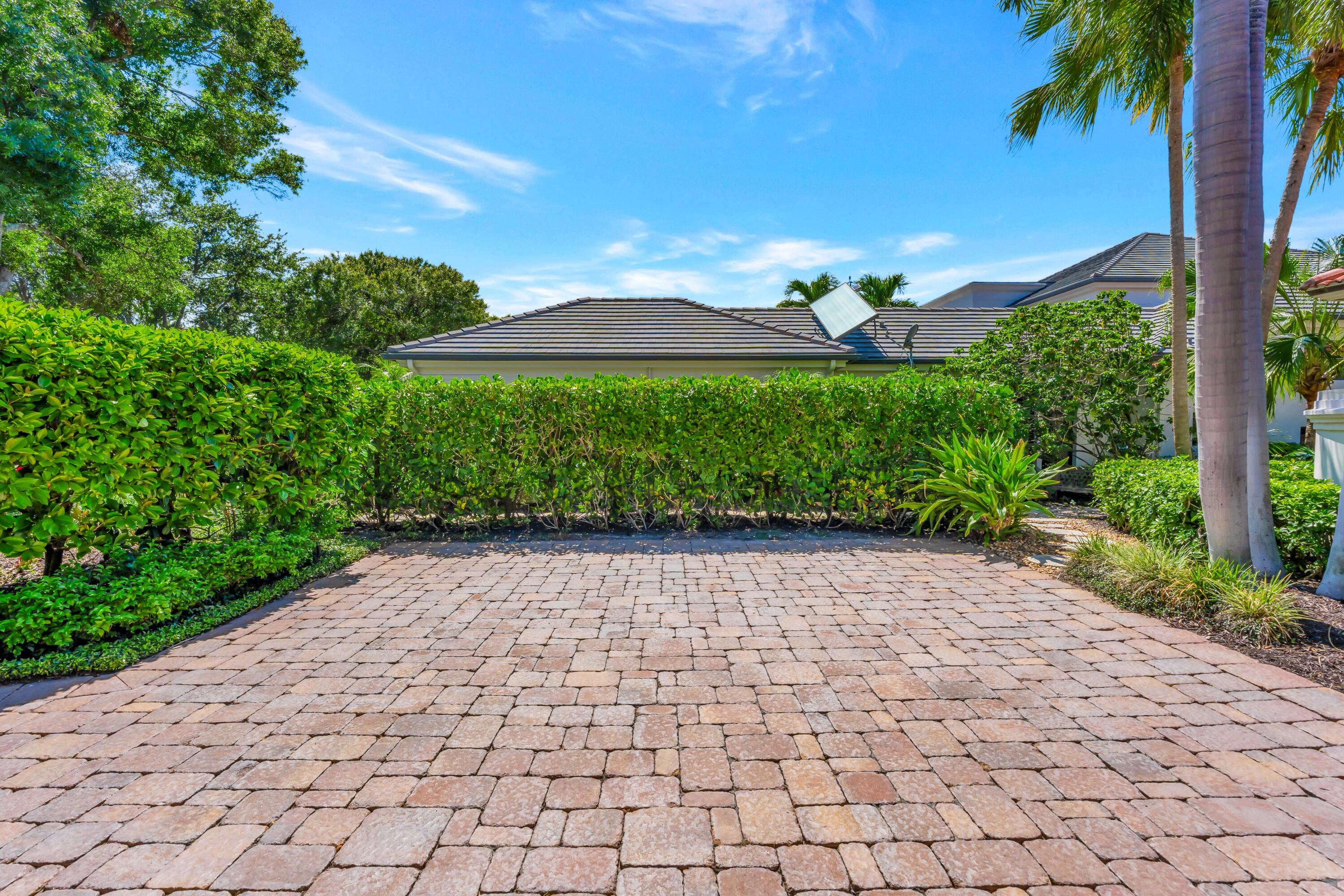 Admirals Cove - Residential