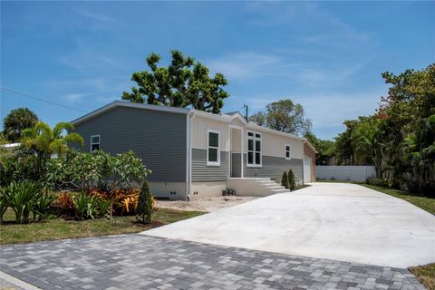 1757 12th Ct N Lake Worth Beach FL 33460