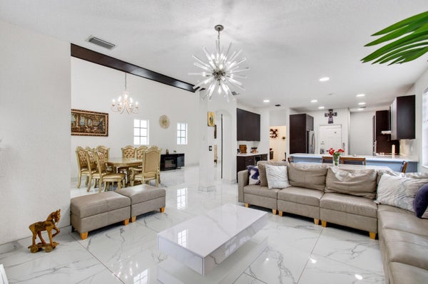 4940 EGRET PL, COCONUT CREEK, FL 33073 - Image b7b1e7ff0cd75904d647ba66cd2ad01a/2749502926