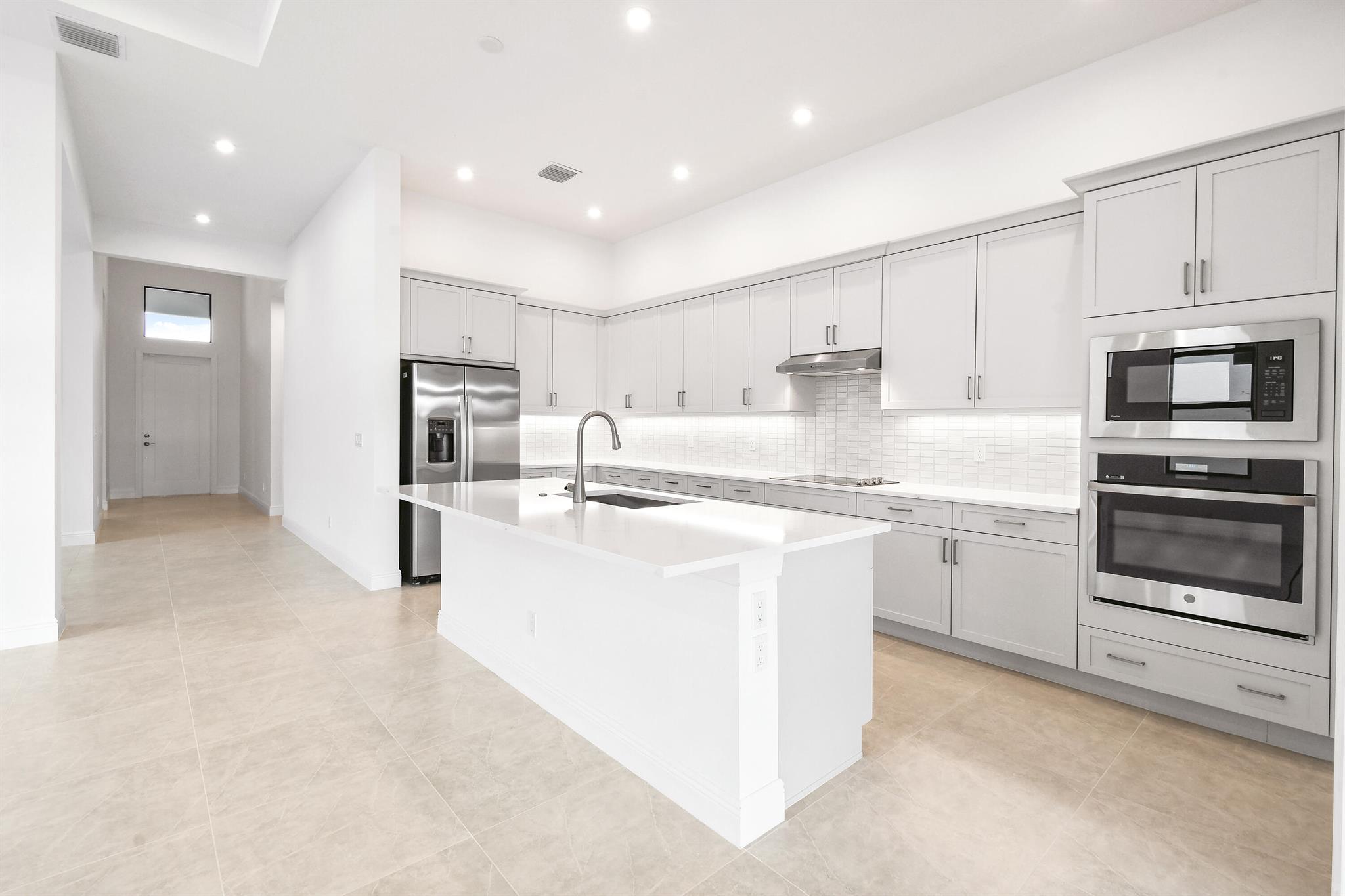 9149 SW Esule Way Way