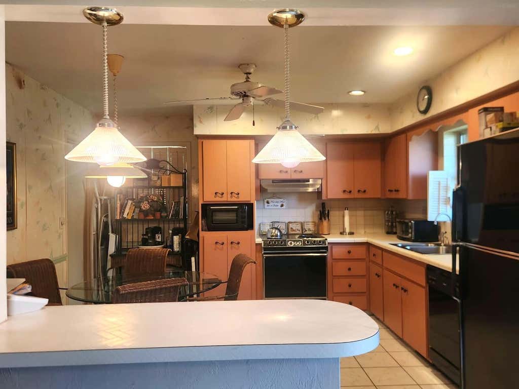 Photo of 425 NE 29th Street, Boca Raton, FL 33431 (MLS # B26068253)