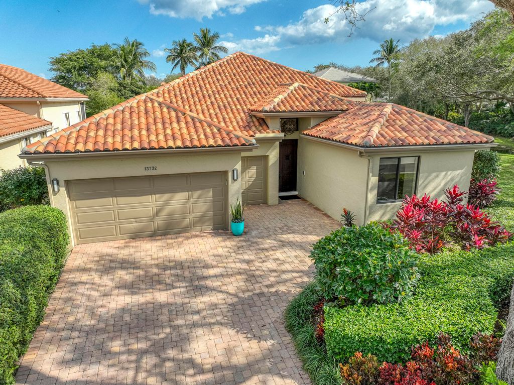 Photo of 13732 Le Havre Drive, Palm Beach Gardens, FL 33410 (MLS # R10955167)