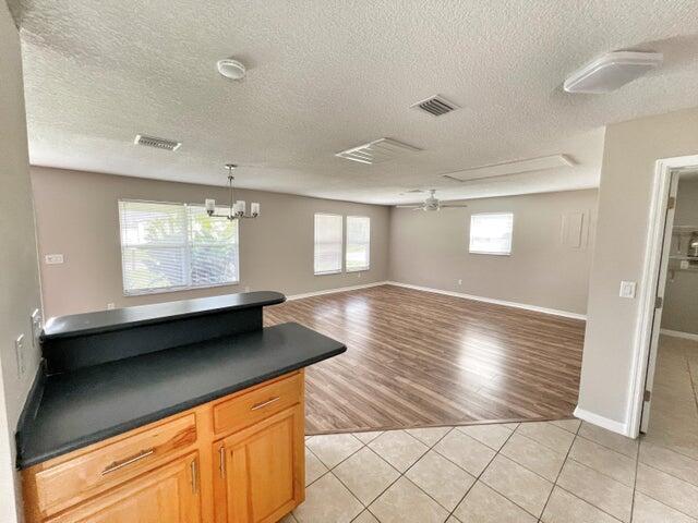 PORT ST LUCIE SECTION 25 - Residential Lease