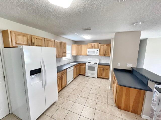 PORT ST LUCIE SECTION 25 - Residential Lease