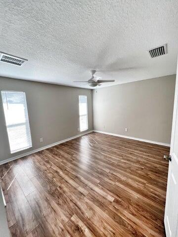 PORT ST LUCIE SECTION 25 - Residential Lease