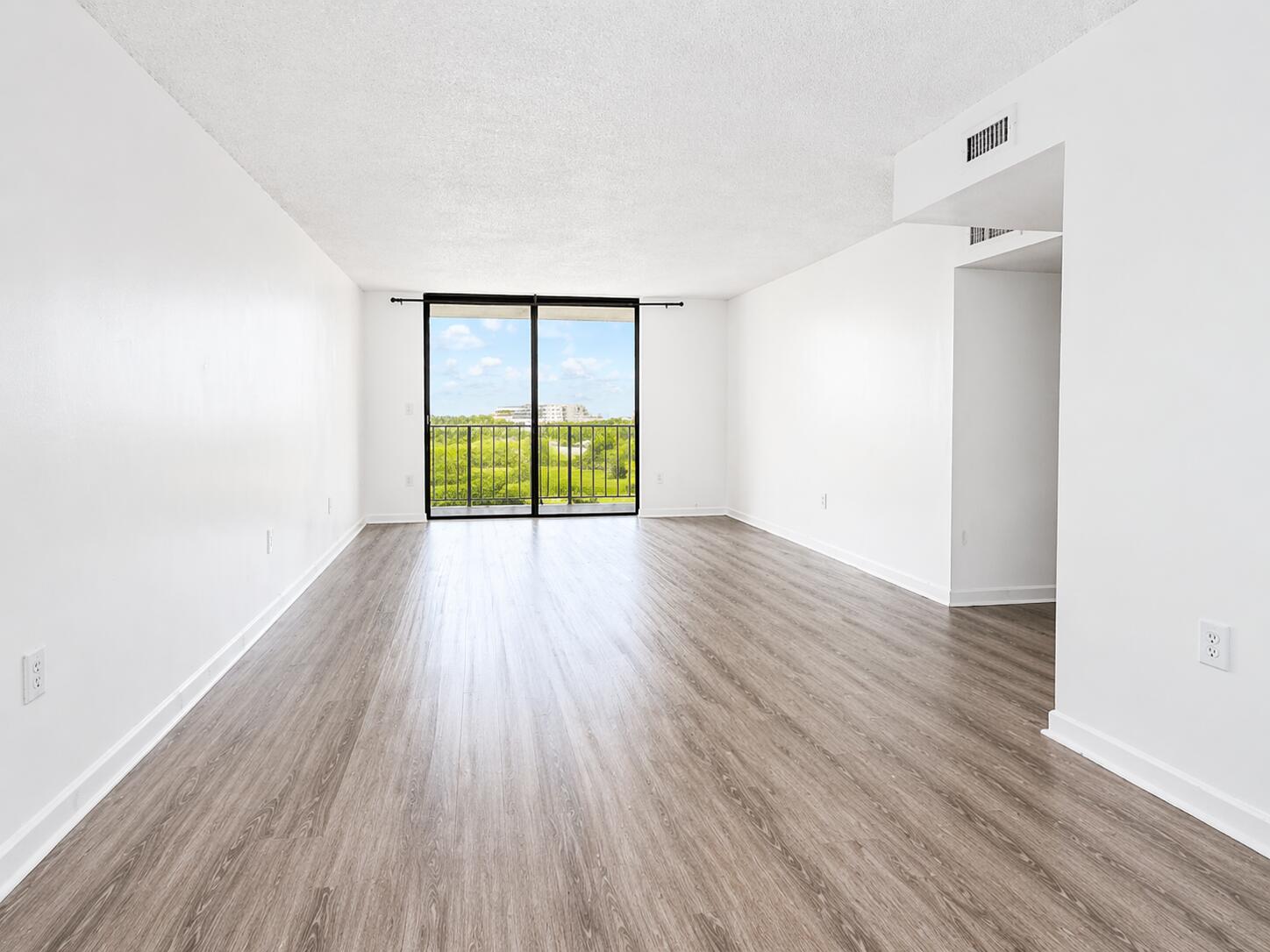 GOLFVIEW CLUB FONTAINEBLEAU PK - Residential Lease
