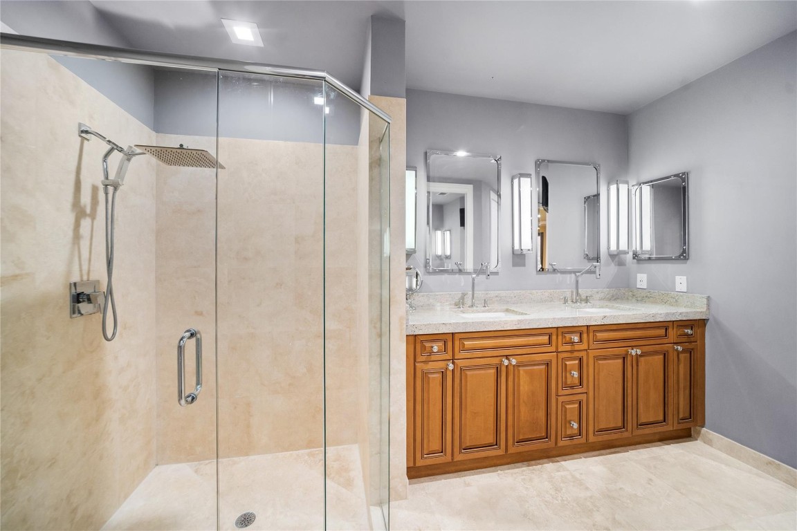 PARKLAND - CASERAS - Residential