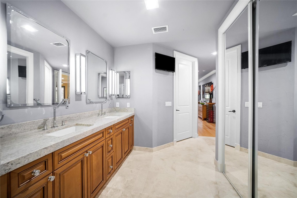 PARKLAND - CASERAS - Residential