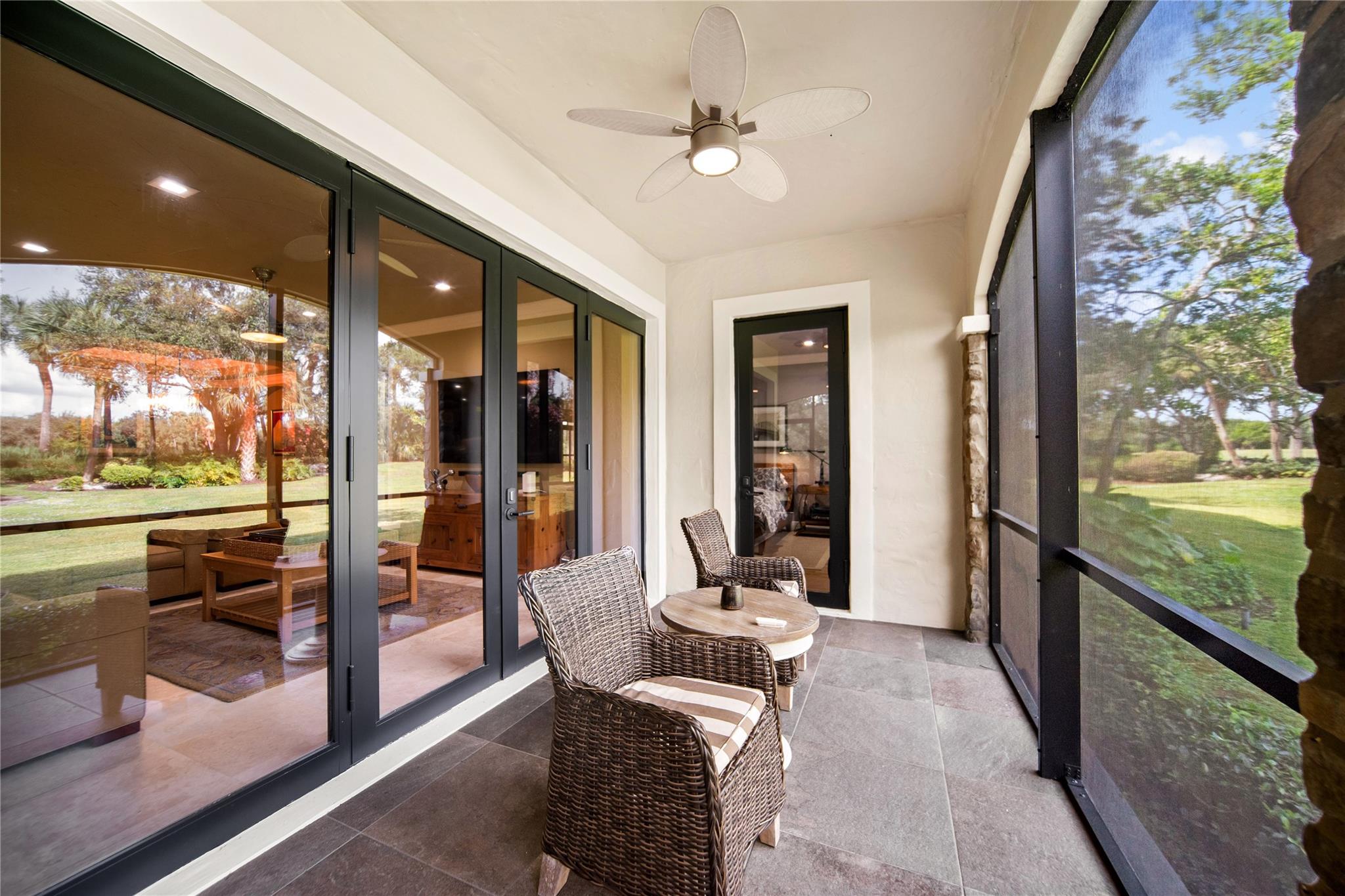 PARKLAND - CASERAS - Residential