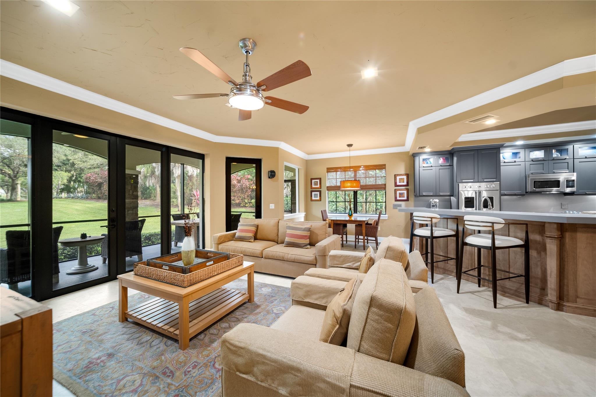 PARKLAND - CASERAS - Residential