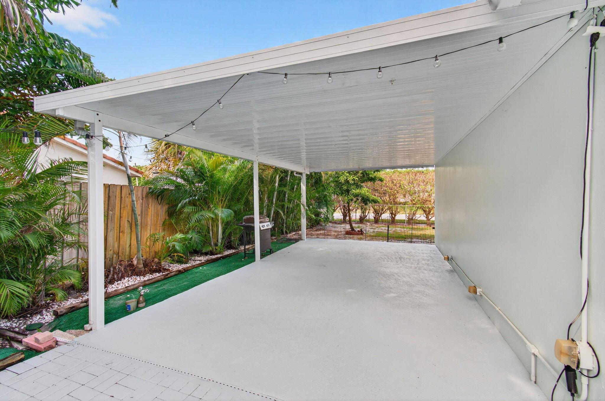 COUNTRY CLUB VILLAGE SEC - Residential Lease