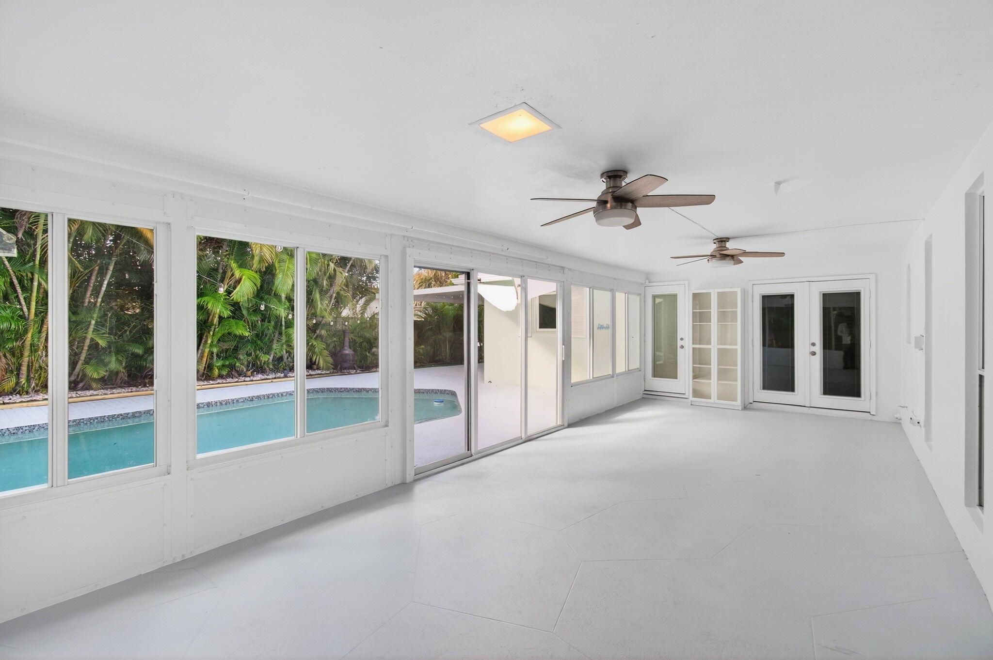 COUNTRY CLUB VILLAGE SEC - Residential Lease