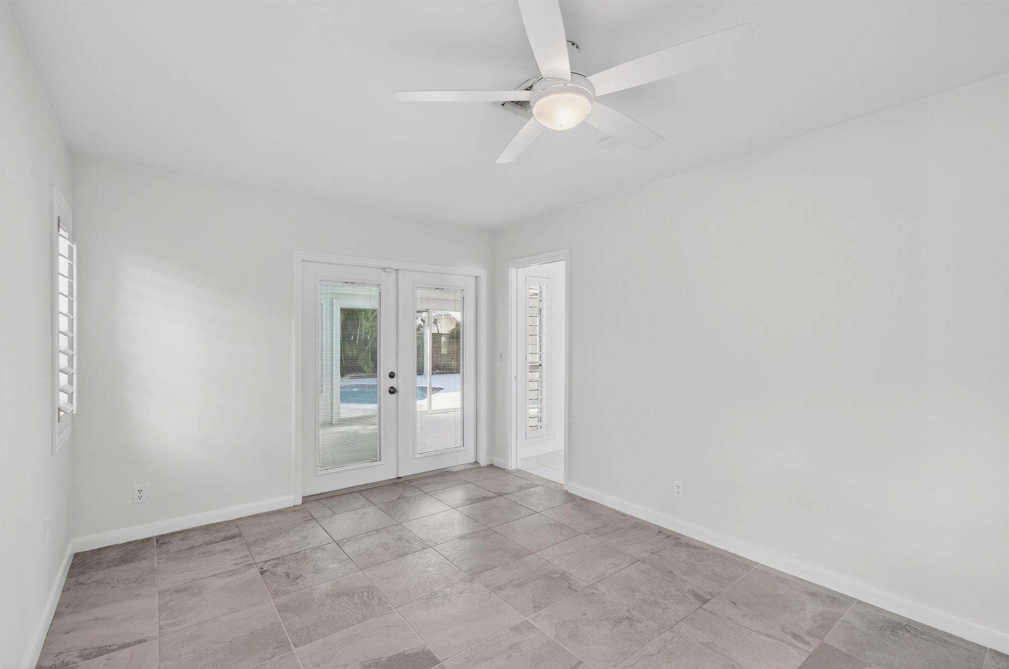 COUNTRY CLUB VILLAGE SEC - Residential Lease