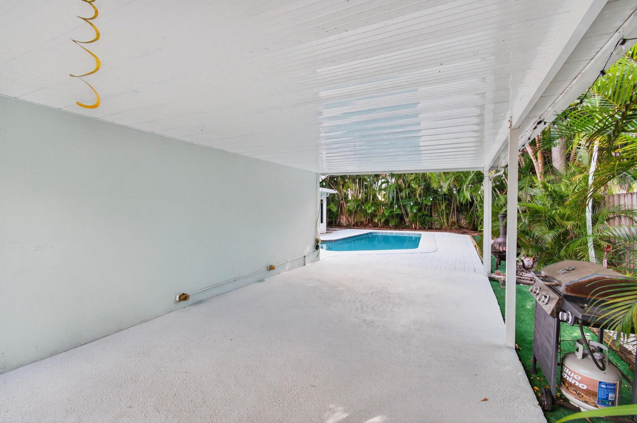 COUNTRY CLUB VILLAGE SEC - Residential Lease