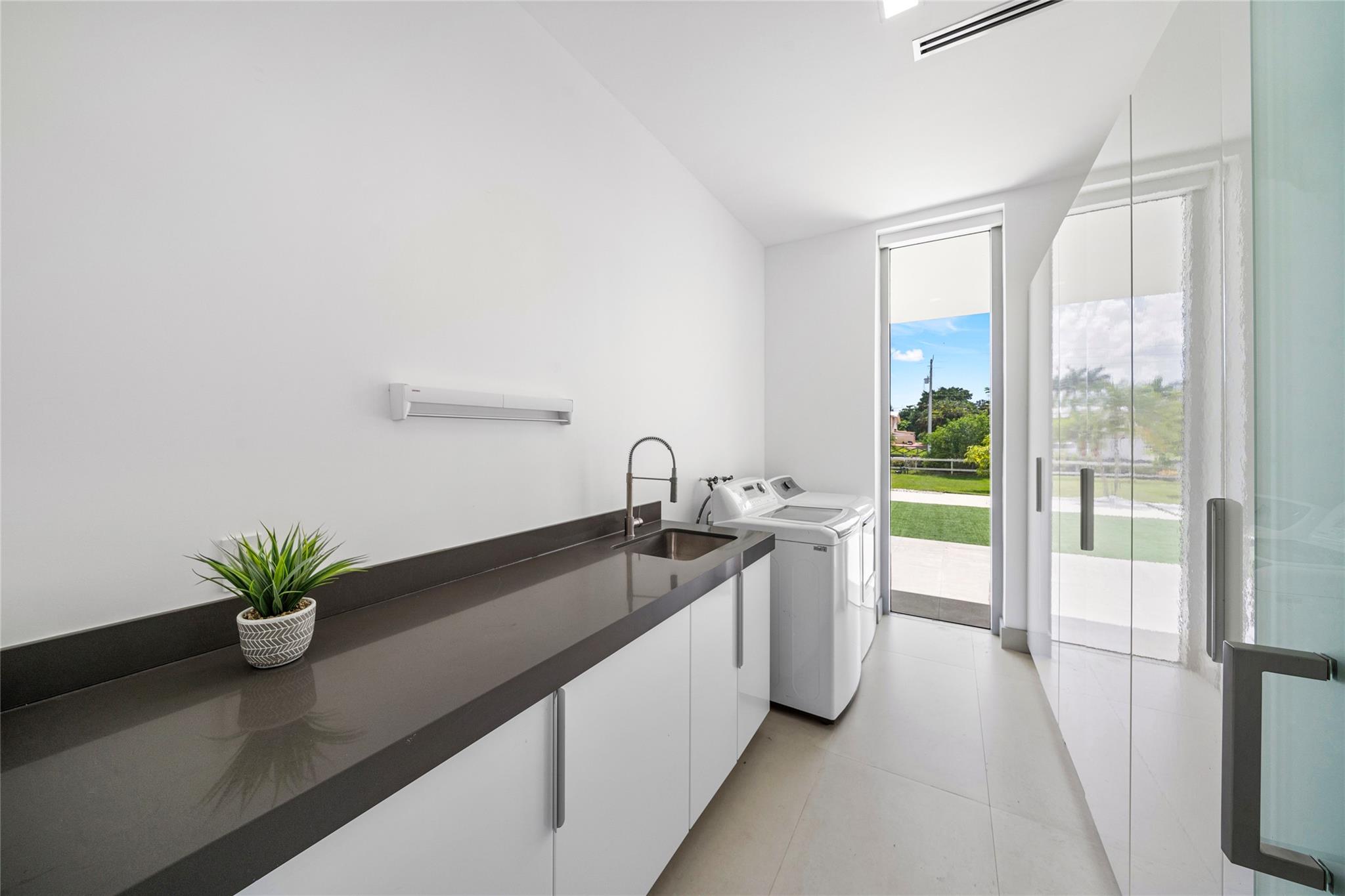 Fla Fruit Lands Co Sub 1 - Residential Lease