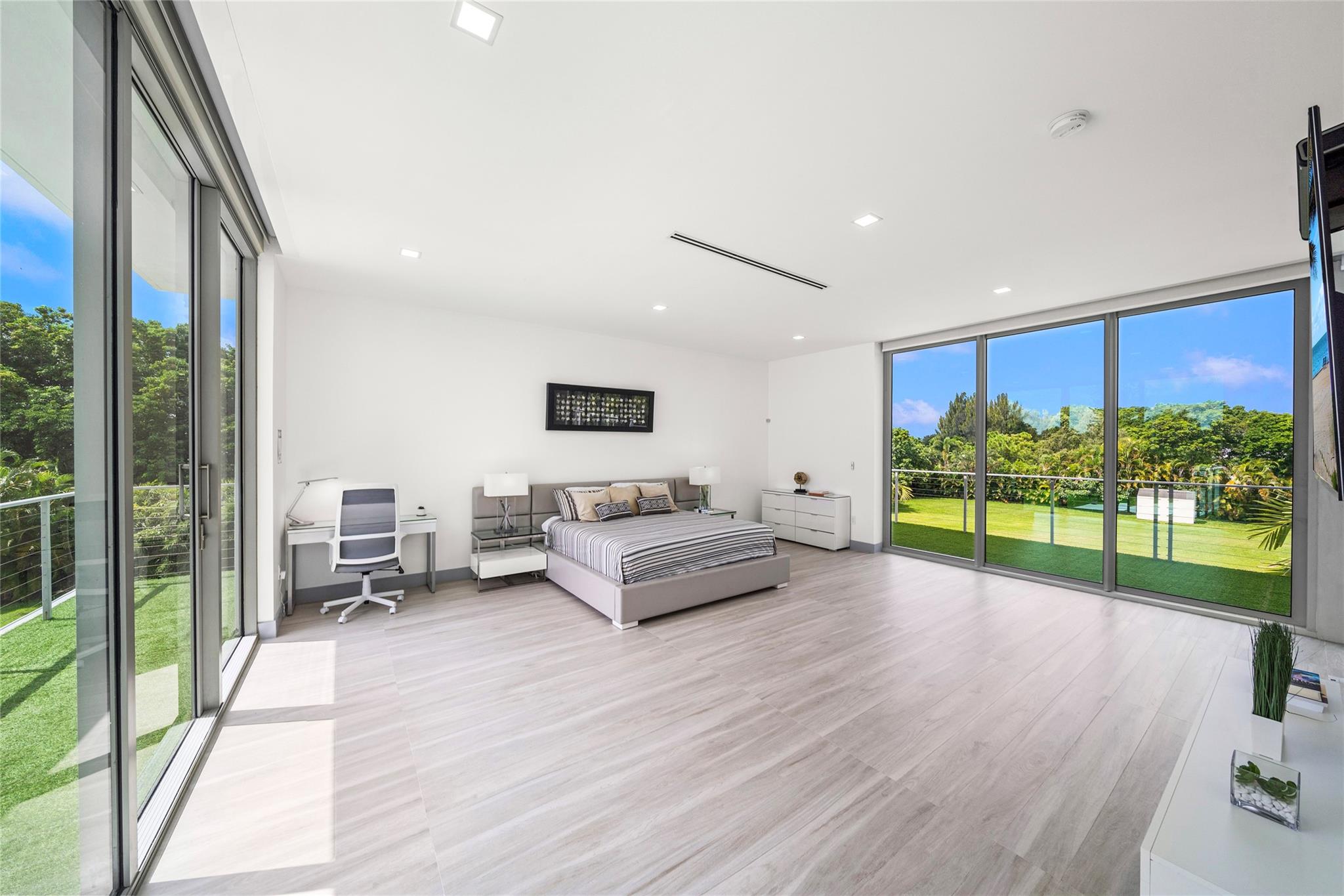 Fla Fruit Lands Co Sub 1 - Residential Lease