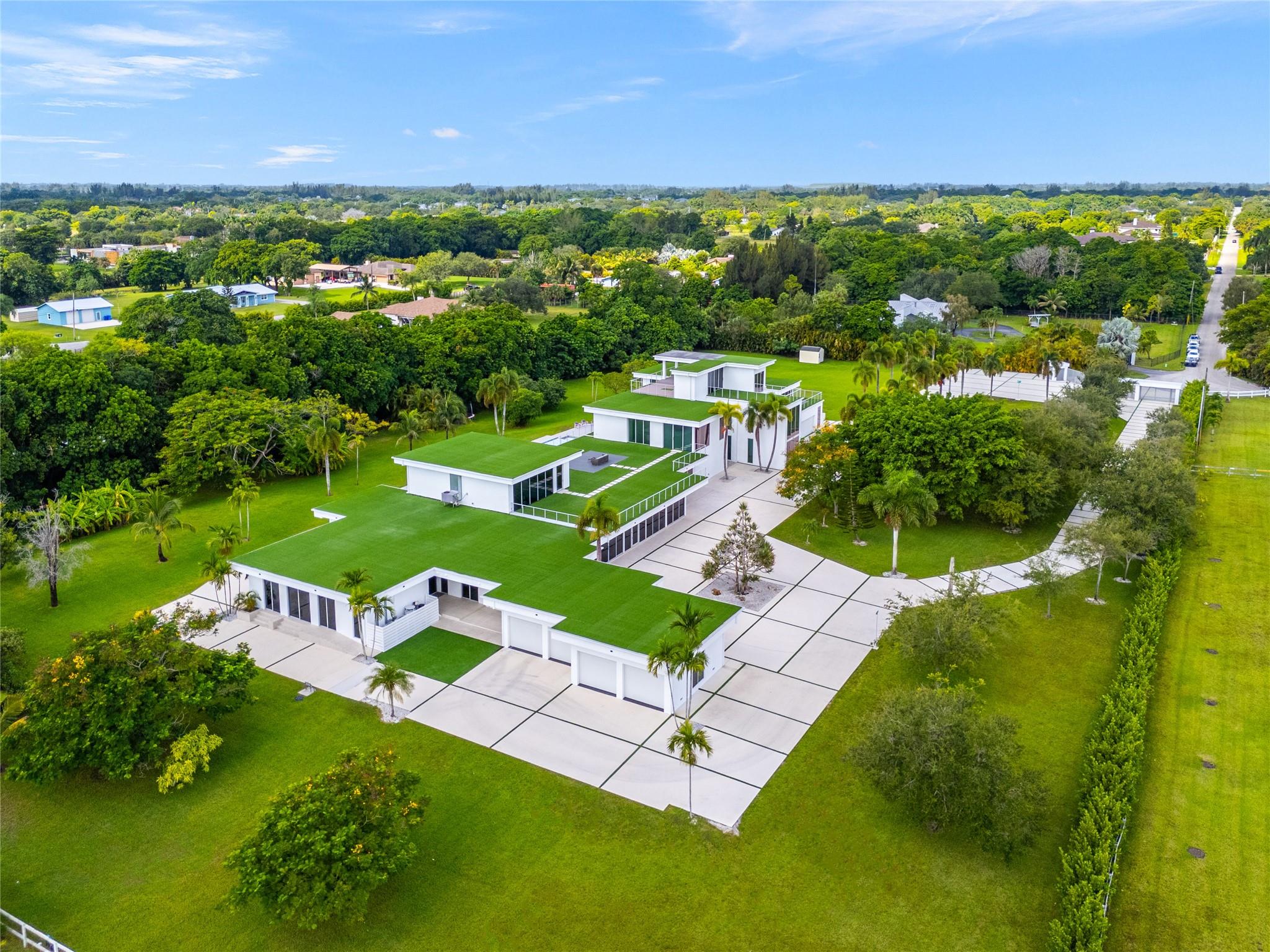 Fla Fruit Lands Co Sub 1 - Residential Lease