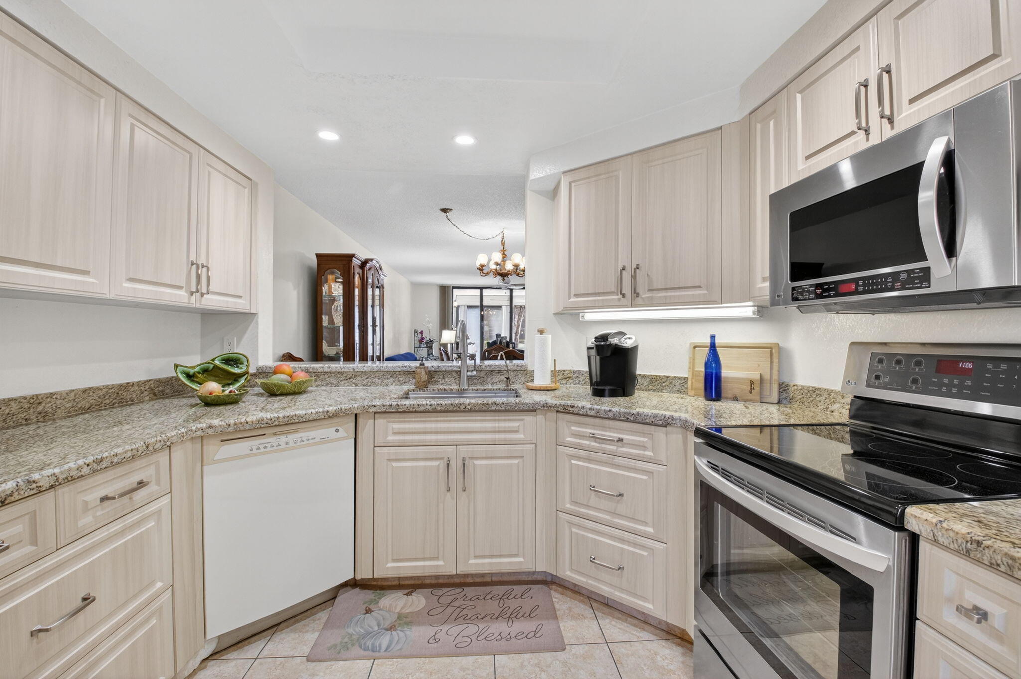 GLENEAGLES CONDO IV - Residential