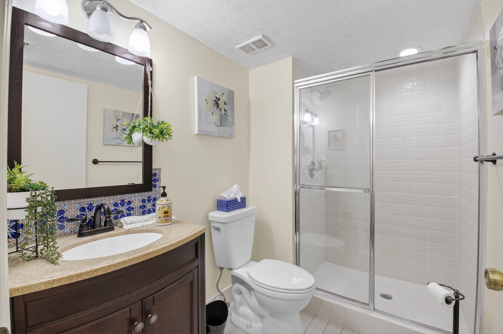 GLENEAGLES CONDO IV - Residential