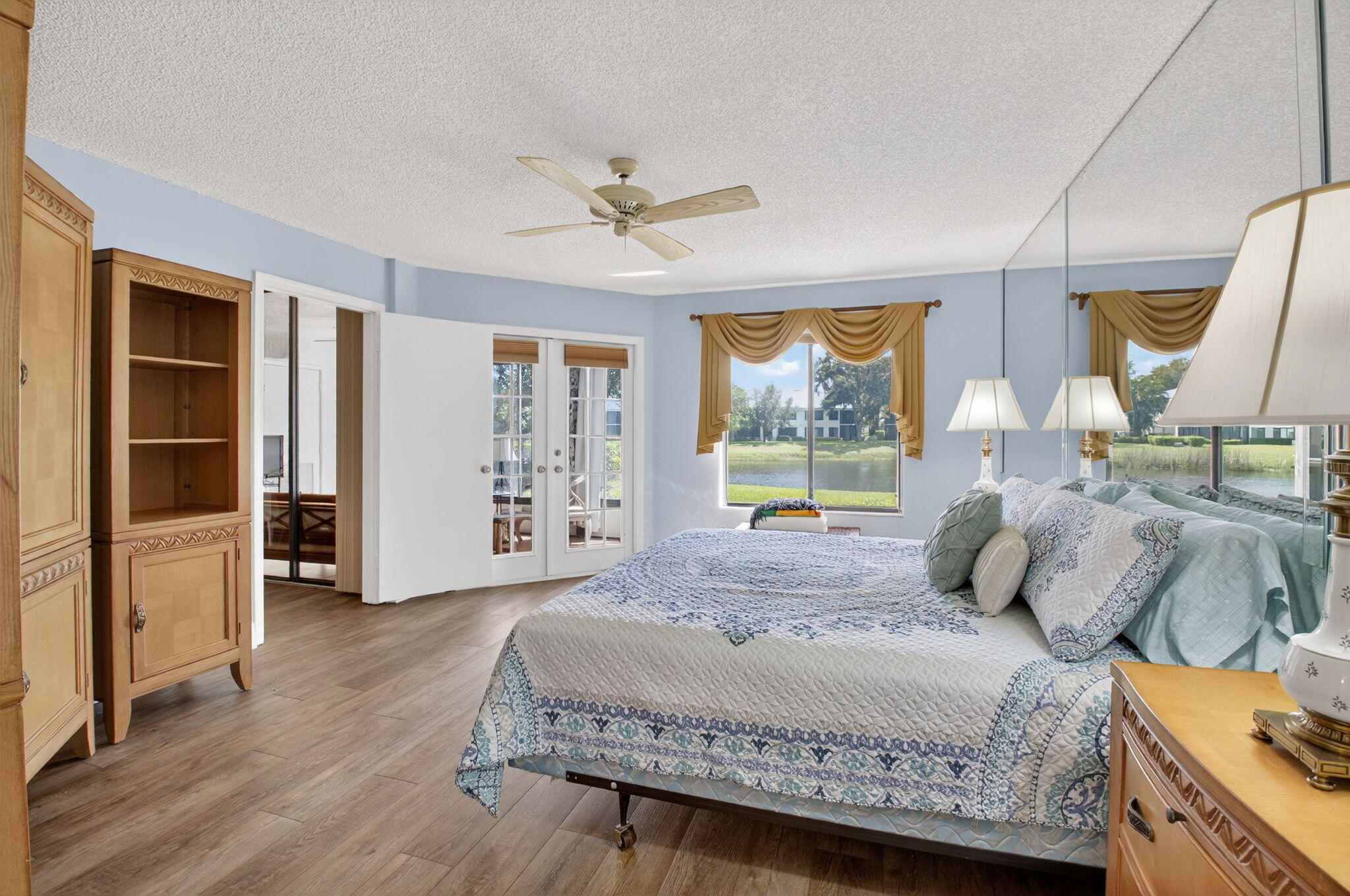 GLENEAGLES CONDO IV - Residential