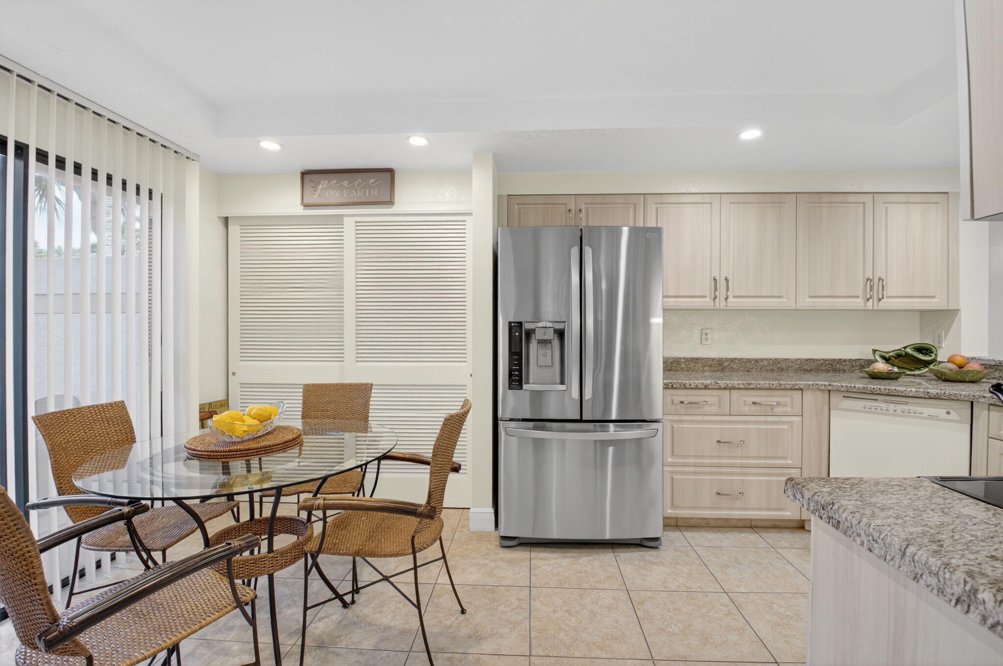 GLENEAGLES CONDO IV - Residential