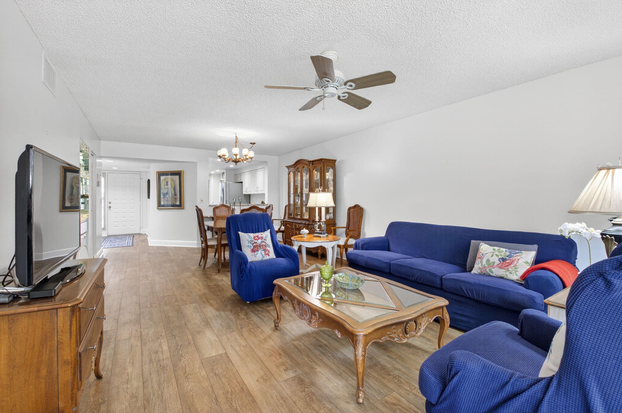 GLENEAGLES CONDO IV - Residential