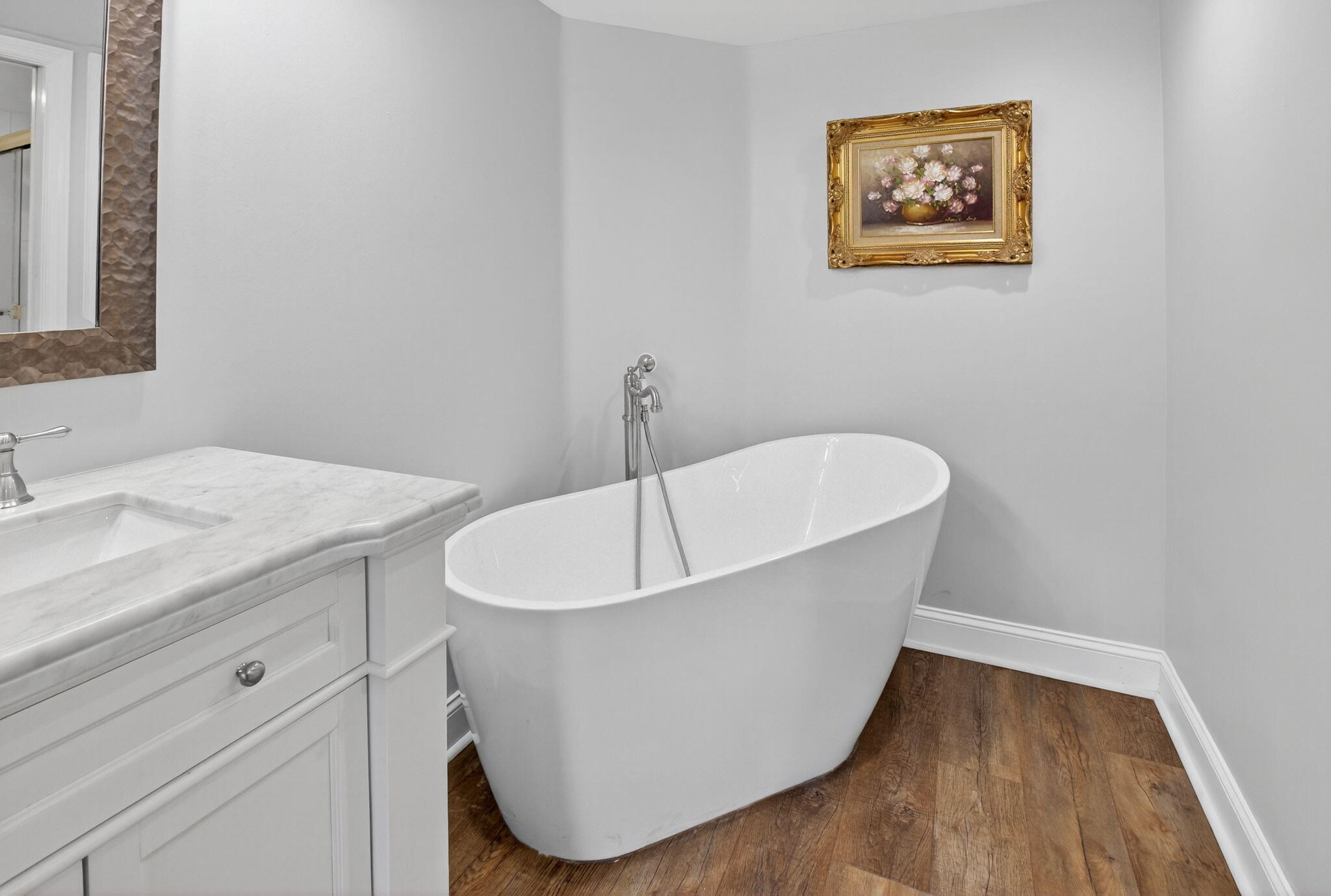 GLENEAGLES CONDO IV - Residential