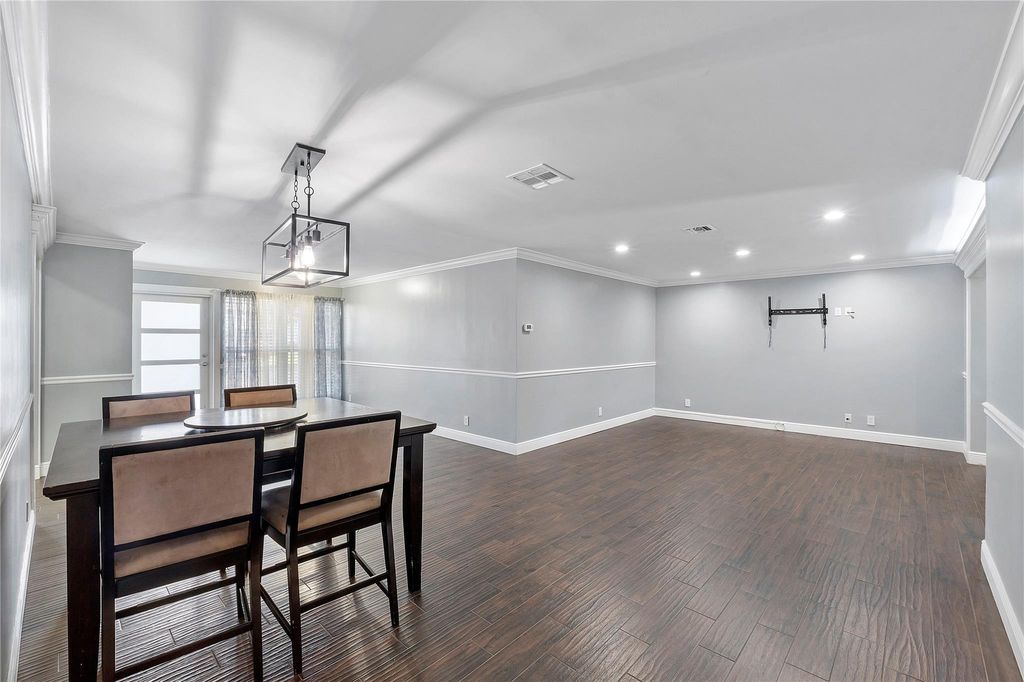 Photo of 5820 NW 56th Place, Tamarac, FL 33319 (MLS # B26024378)