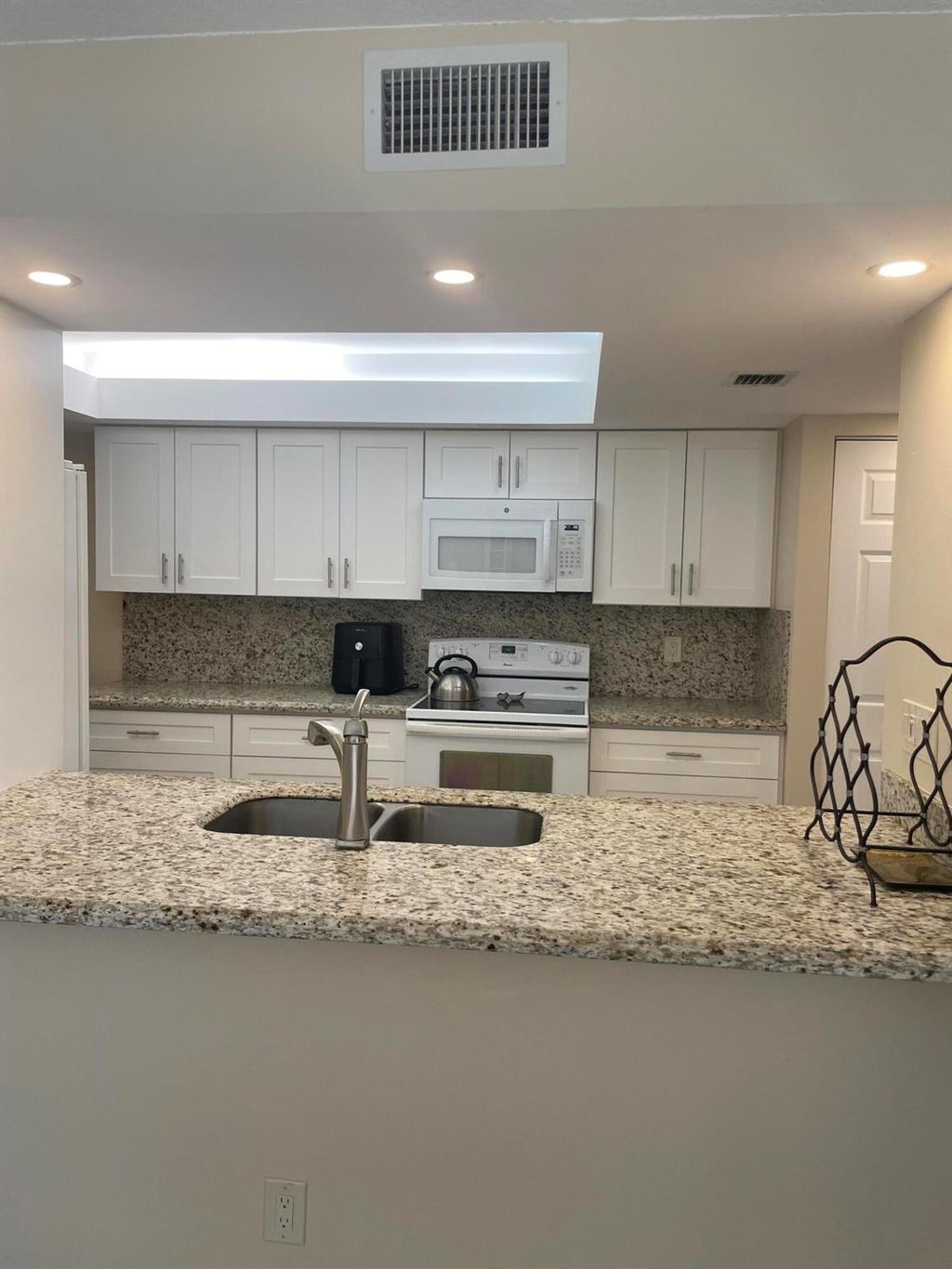 Photo of 450 Egret Circle #9203, Delray Beach, FL 33444 (MLS # R11108482)