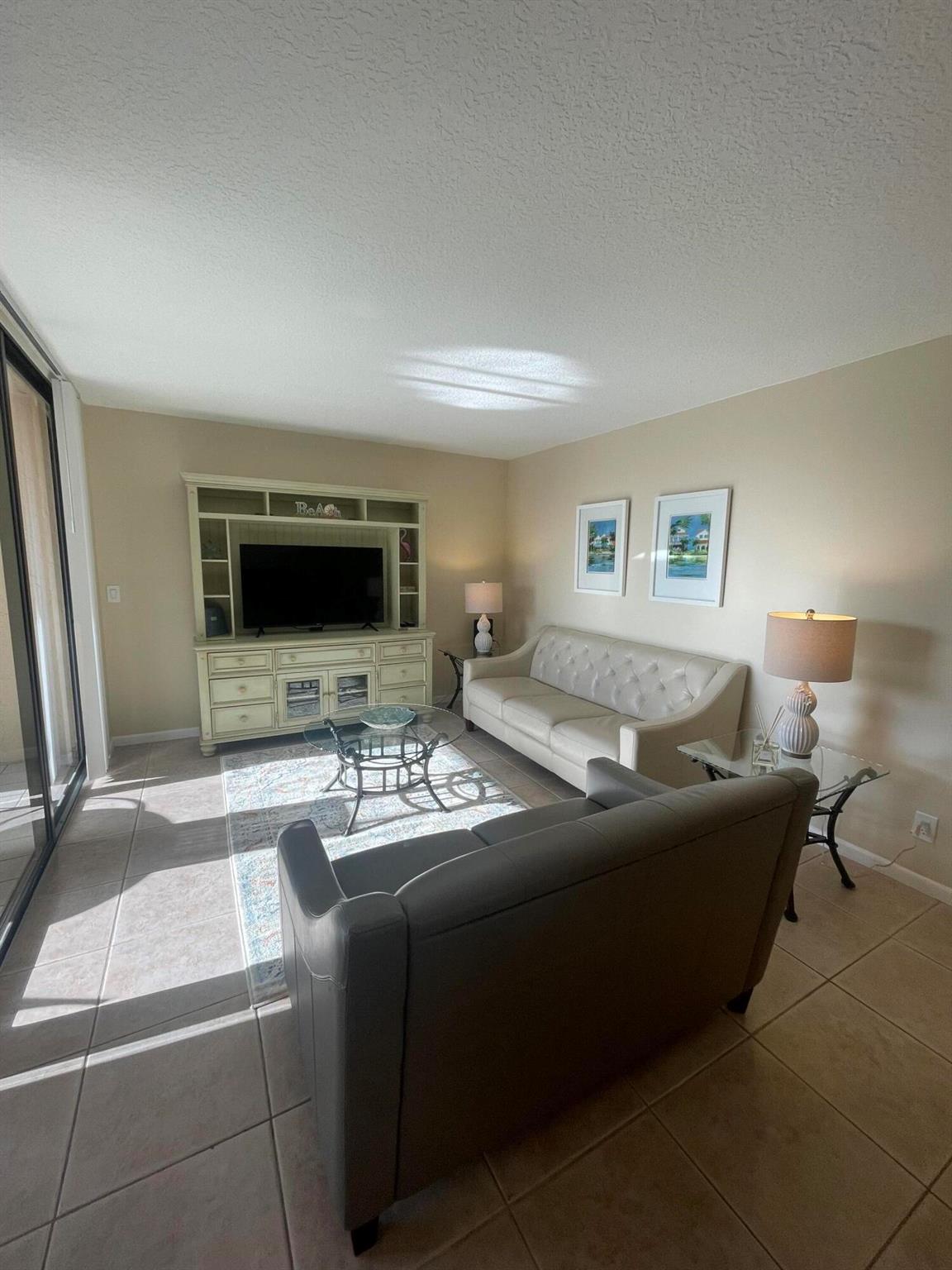 LAVERS DELRAY RACQUET CLUB CONDO - Residential Lease