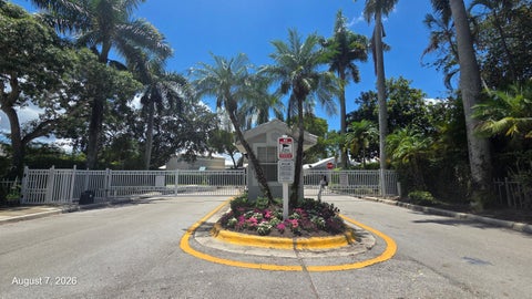 Tiny photo for 9538 NW 8th Circle, Plantation, FL 33324 (MLS # B26078610)